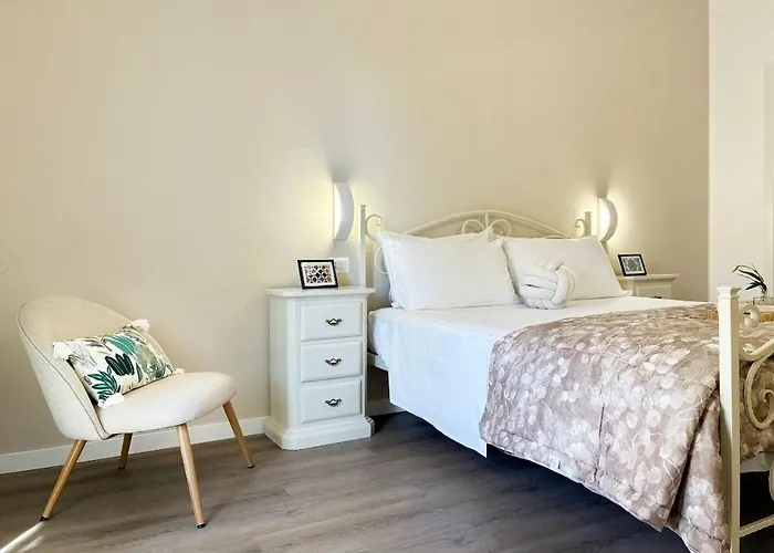 Holihome - Luna Апартаменты *